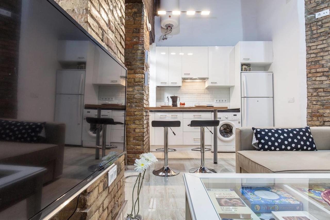 Nice Apartment In The Heart Of Севілья Екстер'єр фото