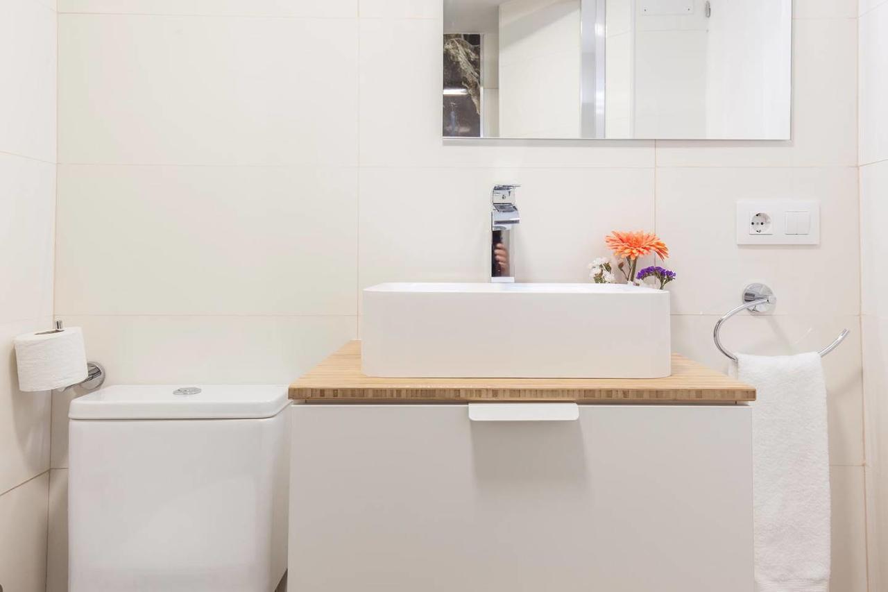 Nice Apartment In The Heart Of Севілья Екстер'єр фото
