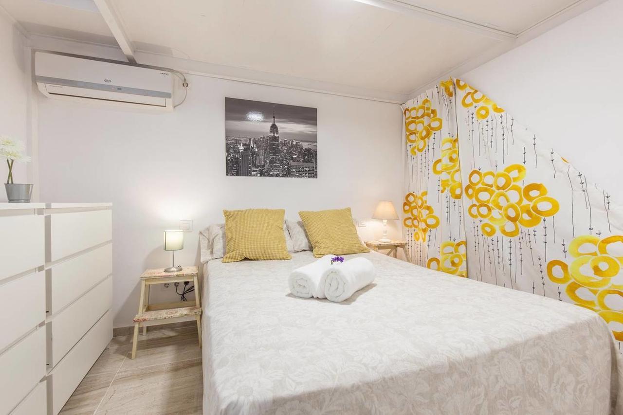 Nice Apartment In The Heart Of Севілья Екстер'єр фото